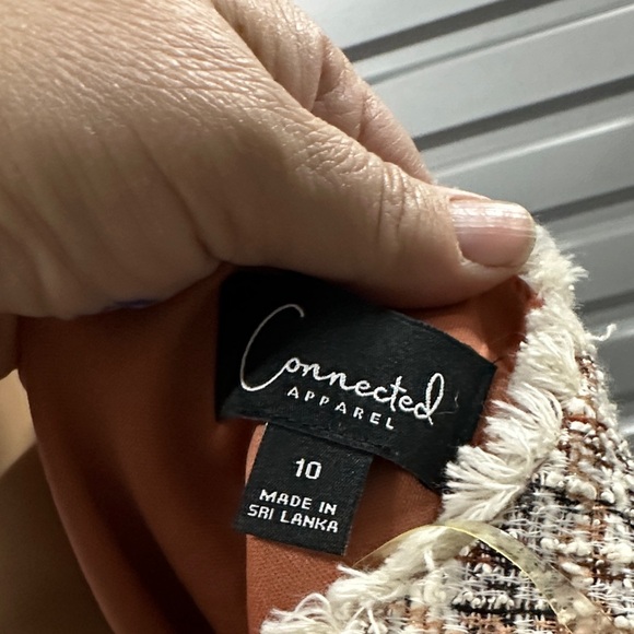 Elegant Tweed Midi Dress - Picture 5 of 6